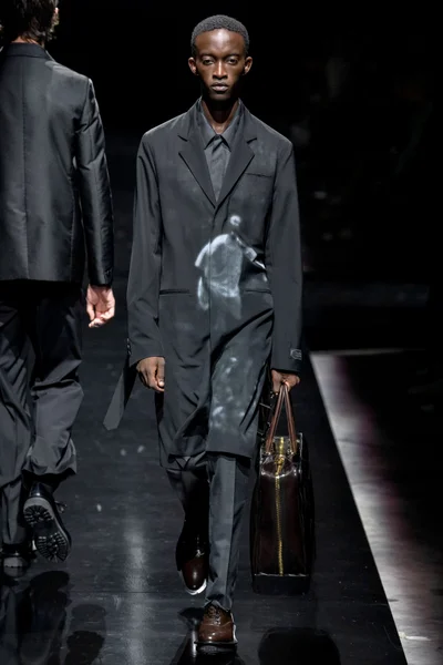 Look 52